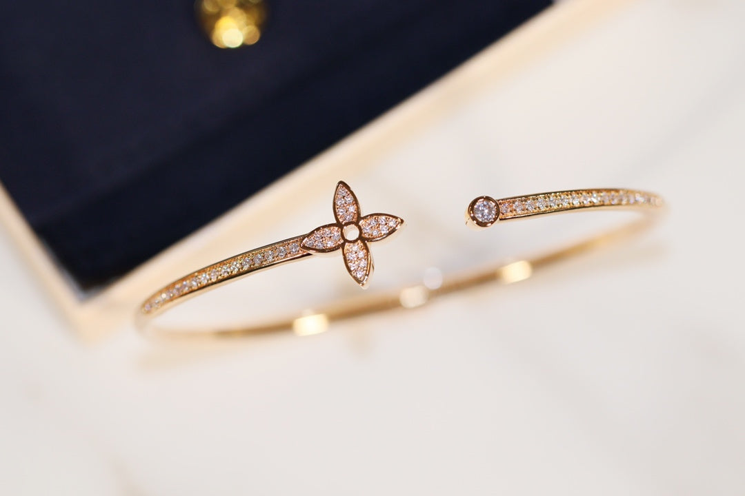 [Shinejoy]IDYLLE GOLD OPEN BRACELET DIAMOND PAVED