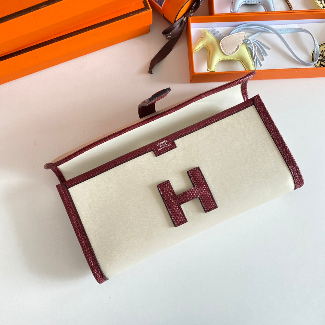 JIGE ELAN 29 CLUTCH IN WHITE CALFSKIN WITH GARNET RED LIZARD SKIN (MADE-TO-ODER)