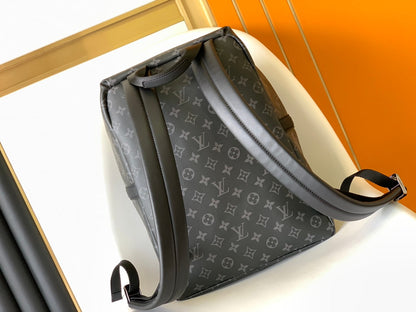 DISCOVERY PM BACKPACK 40 IN BLACK MONOGRAM ECLIPSE CANVAS AND CALFSKIN