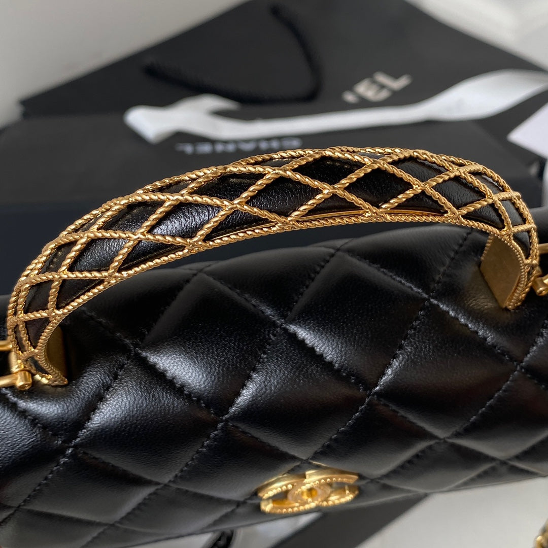 CC MINI 17 BAG IN BLACK CALFSKIN GOLD HARDWARE