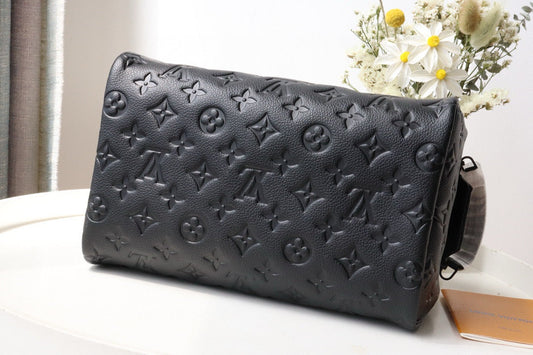 DOPP KIT TOILETRY BAG 28 CM IN BLACK TAURILLON MONOGRAM LEATHER