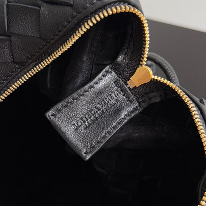 MINI LOOP CAMERA BAG 22 IN BLACK CALFSKIN