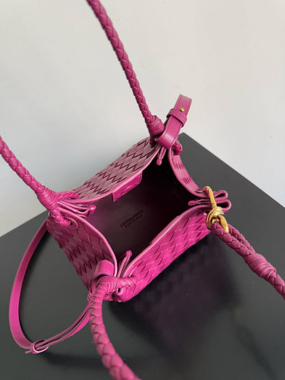 BOTTEGA VENETA 25S SMALL PARACHUTE 21 IN RASPBERRY PINK CALFSKIN GOLD HARDWARE